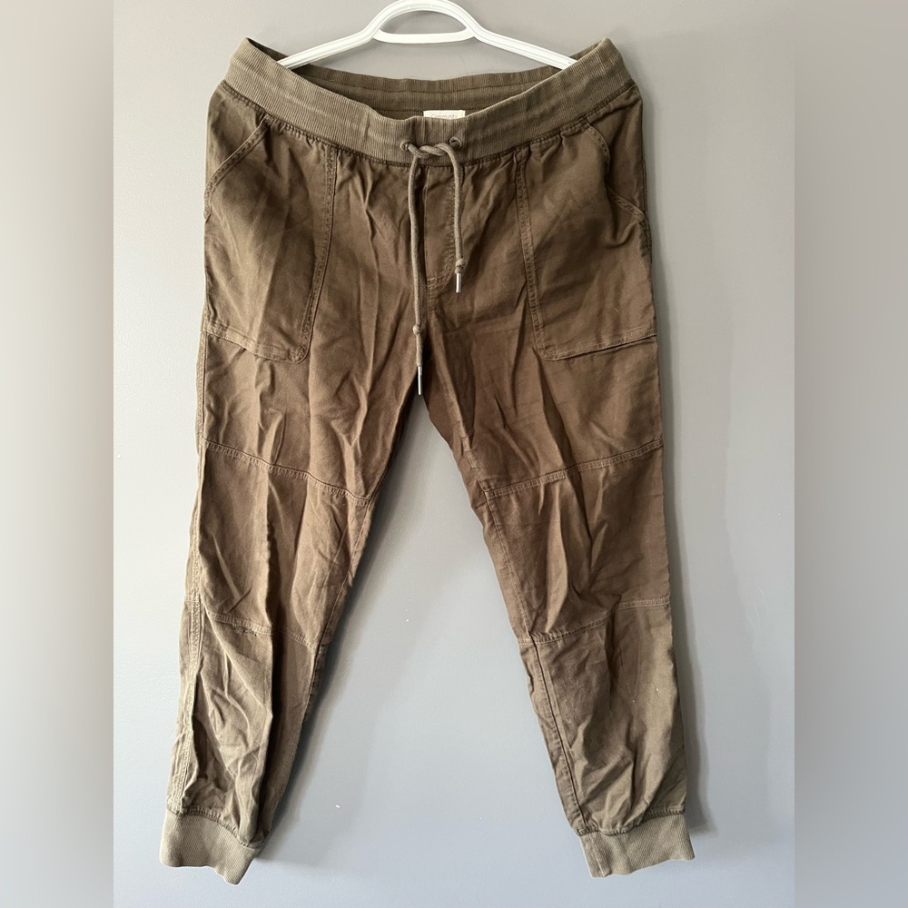 Women's Olive Jogger Pants